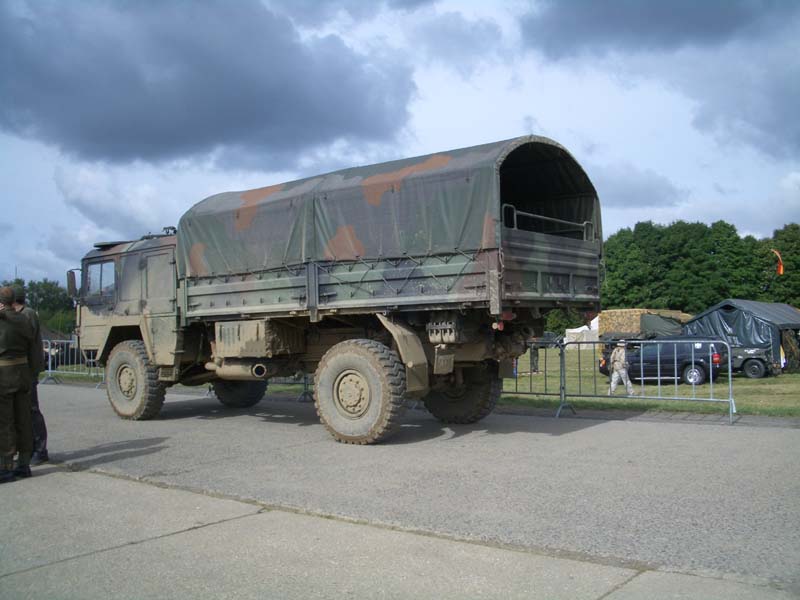 069b